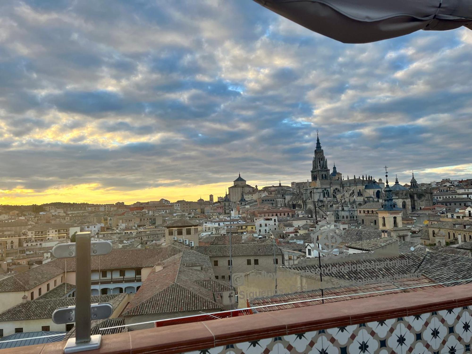 Cason De Los Lopez Apartments Toledo Bagian luar foto